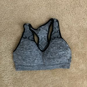 NWOT fruit of the loom sports bra